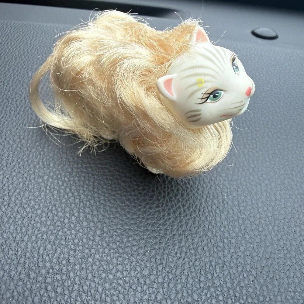 Vintage 2000 Barbie Pet Kitty Cat Marshmallow Drinks & Wets Brushable Long Hair